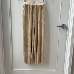 Gold pant by Anthropologie’s Elevenses